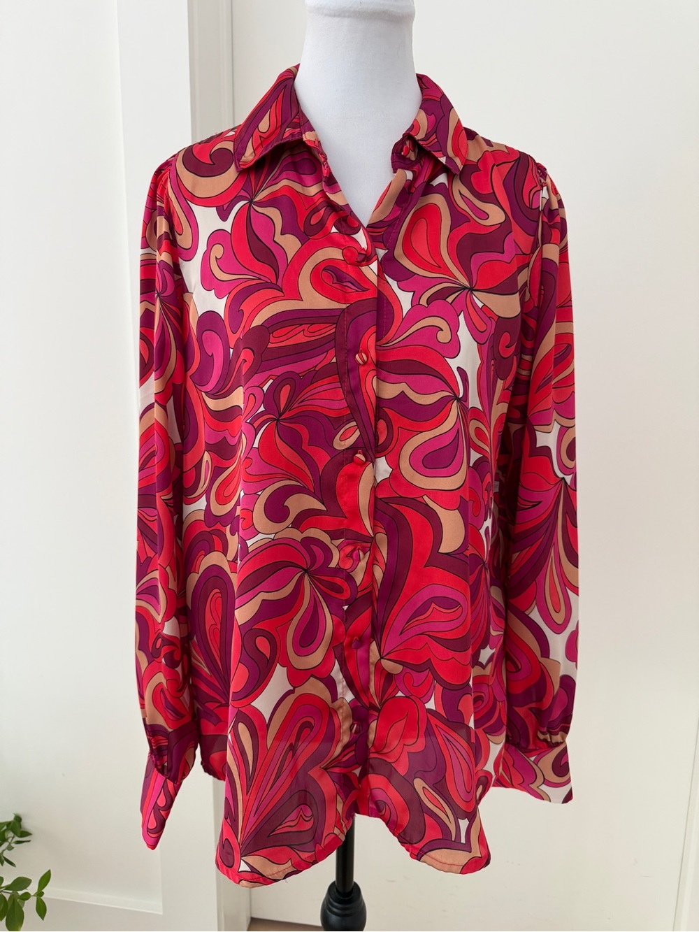 HAVER & BLAIR London Blouse Satin Colourful Swirl Long Sleeve Button Front Chic